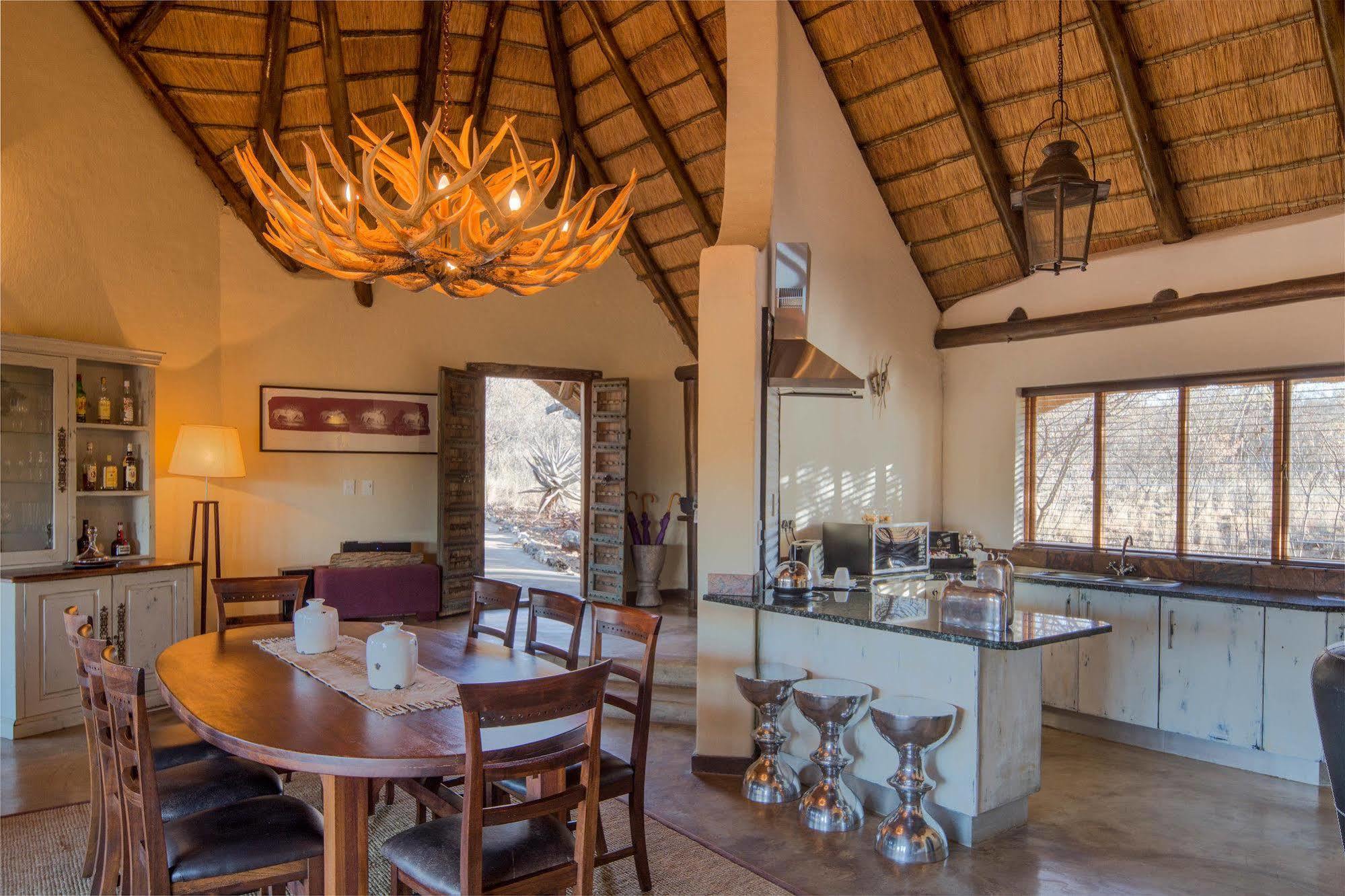 Royal Madikwe Game Lodge Madikwe Wildreservaat Buitenkant foto